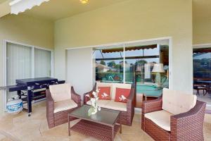 Falcons Glen at Lely Resort