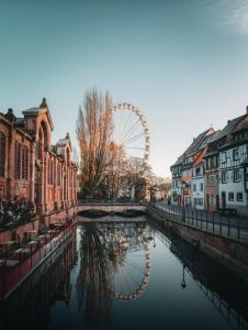 Spacieux 4 pièces parking privé navette gare-aeroport