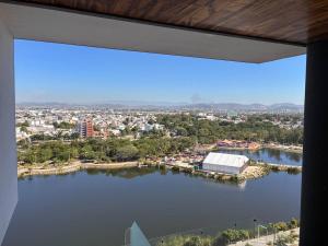 Alojamiento sobre el Malecon con Bonitas Vistas