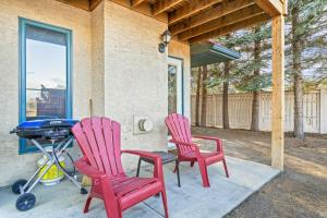 2BR Bow Valley Retreat with BBQ Near Parks and Banff