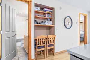 Peaceful 2BR Retreat with MTN Views Close to Banff