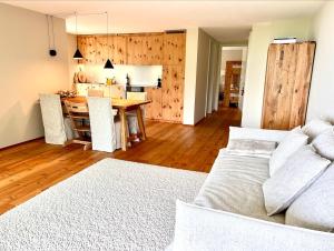 Luxury Studio Ski and Mountain Views