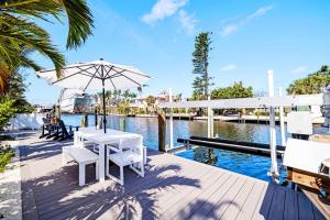 AMI Lucky: On Canal! Pool & Spa, North End