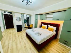 Victoriei Studio Old City