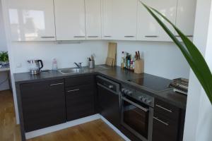 75m2 Penthouse & 50m2 private Roofterrace - Great Location!