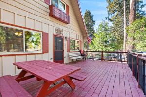 Smoke Tree-Newly Updated Family Retreat