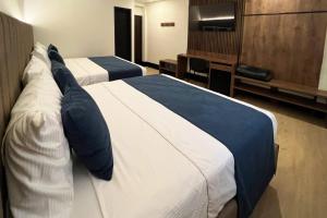 Hotel Continental ByHours