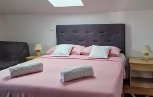 Stunning Apartment In Rogotin-Ploce With Wifi