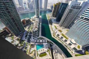 Peninsula - Luxury apartment with Canal View