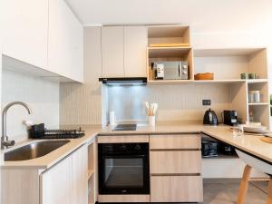 HOM I A Pasos de Metro Irarrazaval I CoWorking I PISCINA