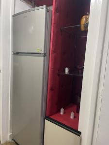 Hassan Centre Studio-No Elevator-Wi-Fi &-Smart TV -CAN 2025