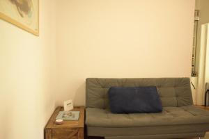 Quarto e sala amplo e completo Humaitá Botafogo