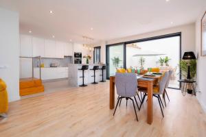 Casa De Mariposas Viola