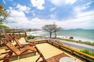 Condomínio de frente para o mar em Morro das Pedras - FTSs