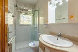 Escapada con Piscina Climatizada y Área Infantil