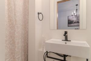 5 Mins to Banff - Cozy Townhome 2BR&2BATH - Banff Pass Included