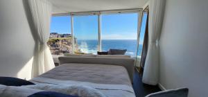 Diamond Bay Cliff Apartment & Coastal Walks
