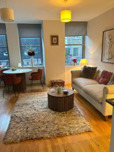 1 bedroom flat in the heart of the Town Centre