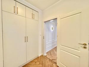 Luxurious Charm - Center Retreat 3DR