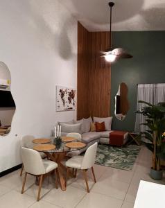 Secure Retreat Near SJO and 27, Ideal for Families