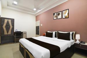 Collection O Kalighat Metro Station Formerly RM Guest Home