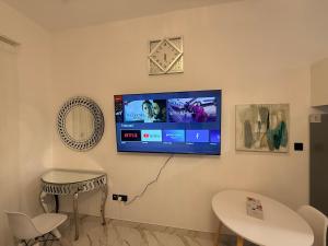 Well Furnished Studio In Olivz by Danube