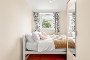 3 Bedrooms and SofaBed with Pool Table, Parking, Garden, WiFi, SmartTV - Pets Allowed