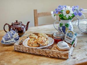 2 Bed in South Hill KATES