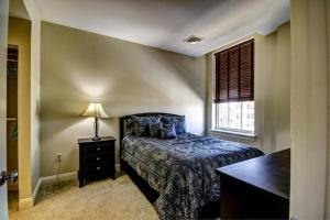 2BR Near Convention Center • Gym • Secure Parking
