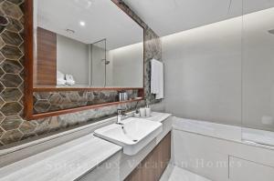 Luxury Condo near Burj khalifa