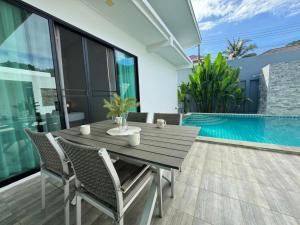Skypool Villa by G Estate Phuket