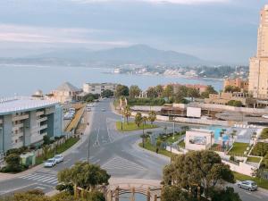 Depto piscina climatizada y vista al mar