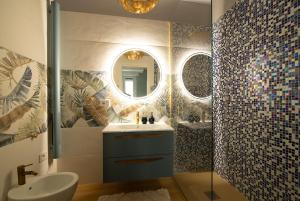 Stylish Apartment with Private Terrace & 2 Baths