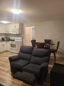 Private One Bedroom Basement Apartment with Separate Entrance