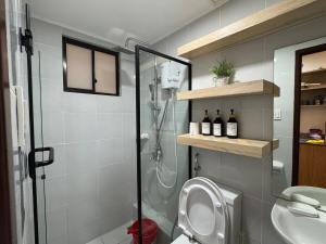 2BR Cozy Condo Near SM Marikina & Ayala Feliz