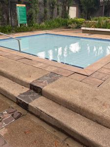 2BR Cozy Condo Near SM Marikina & Ayala Feliz