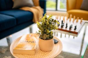 270 Degree Views, Ultra Lux CBD 2B2B, Pool Gym and Parking