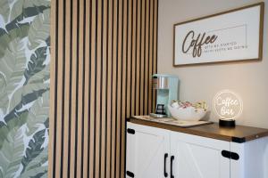 Designer Daylight Basement Near Edmonds Downtown