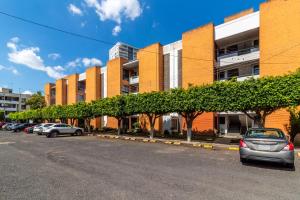 Departamento a unos pasos del Consulado Americano