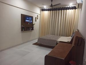 The Urban Nest - Bliss Studio Apartment with Private Balcony