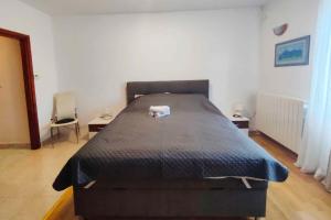 Apartment with A - C in Krk-Insel Krk 55016