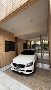 4 Suítes, 3 com Ar, Piscina com LED, Condominio Pé na Areia