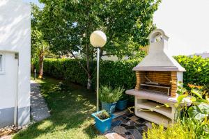 unit_type_holiday_room with Garden in Krk 55037