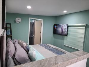 Hidden Palms Inn Garden Deluxe