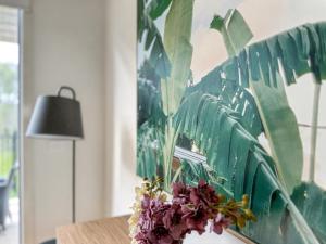 15 Relaxing Stay Near Shops & East Link