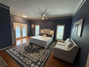 Laurel Lane Oasis Sleeps 12 Pool Game Room