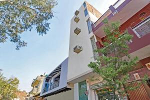 Super Townhouse Near M2K Cinema Pitampura