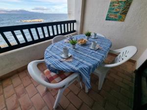 Apartamento luminoso con piscina común, a 50m de la playa - HISP-236-143