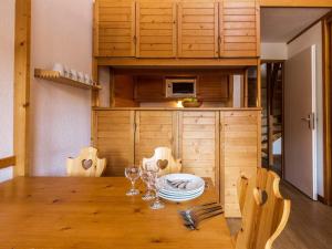 Appartement confortable 6 pers, Ski aux pieds, Parking Val dIsère - FR-1-862-26