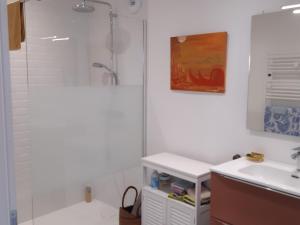 Maison récente près de la plage, 4 pers, 2 ch, jardin clos - FR-1-775-64